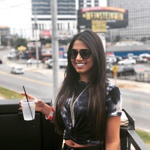 Meet your Posher, Sarina